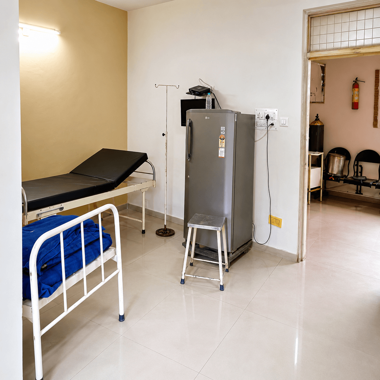 Ojas Hospital Special Room 1 Facility in Ahmedabad